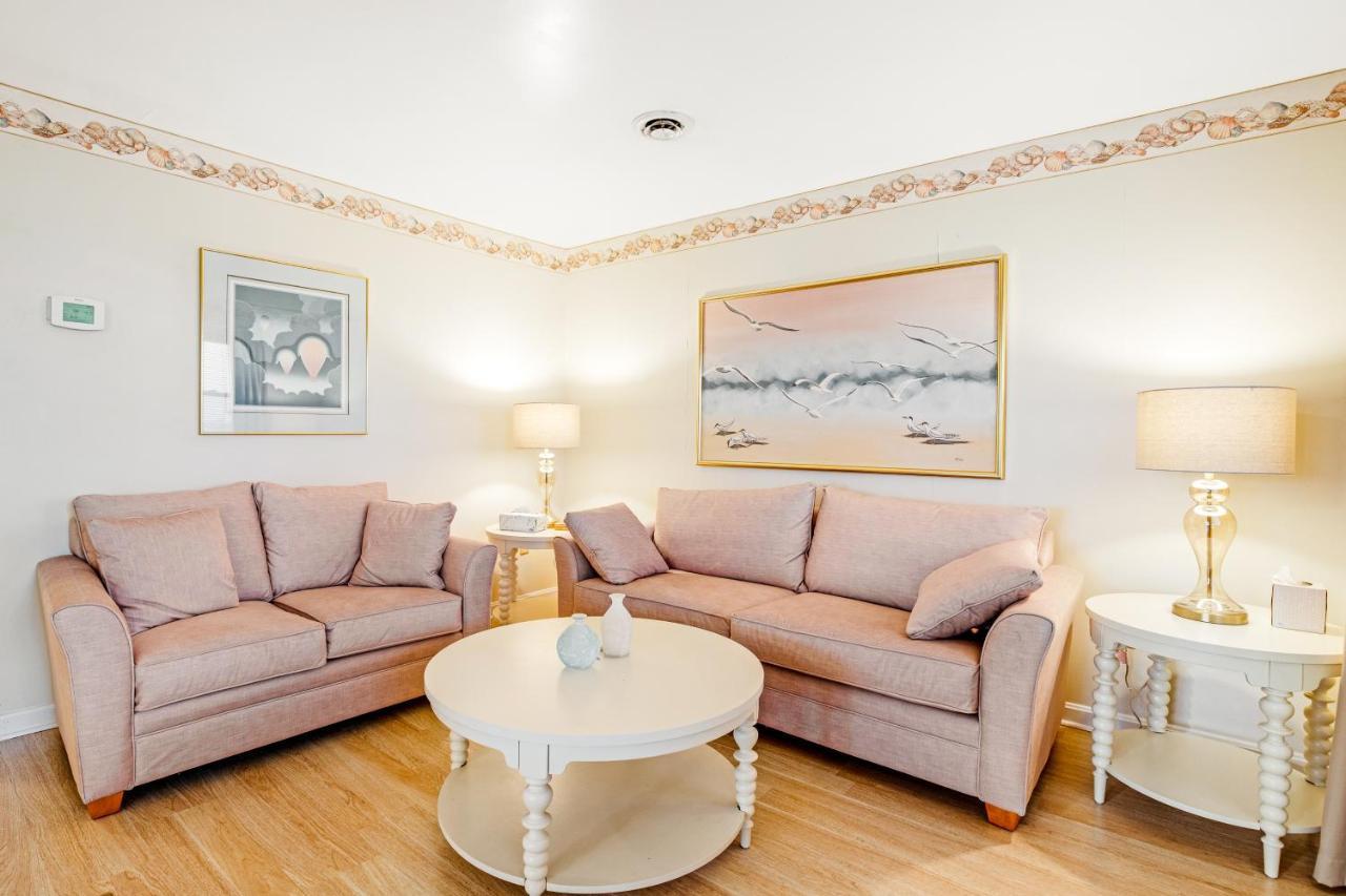 37534 Lighthouse Rd #202 Fenwick Island